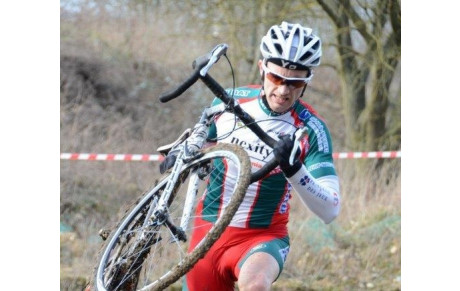 Cyclo-cross